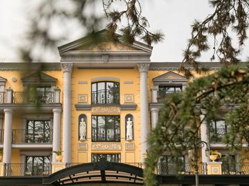 PRAZNIČNI PAKET-DAN PRIMIRJA